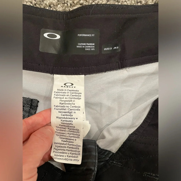 Oakley Bodhi camo men's swim trunks, size 31 - Picture 5 of 7